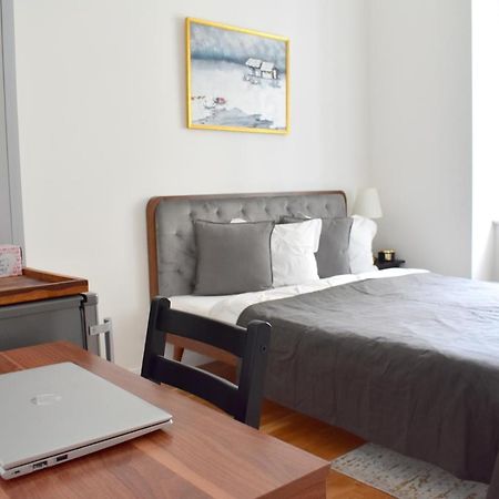 Lovely Apartment In Center פראג מראה חיצוני תמונה