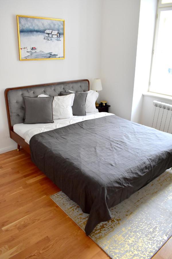 Lovely Apartment In Center פראג מראה חיצוני תמונה