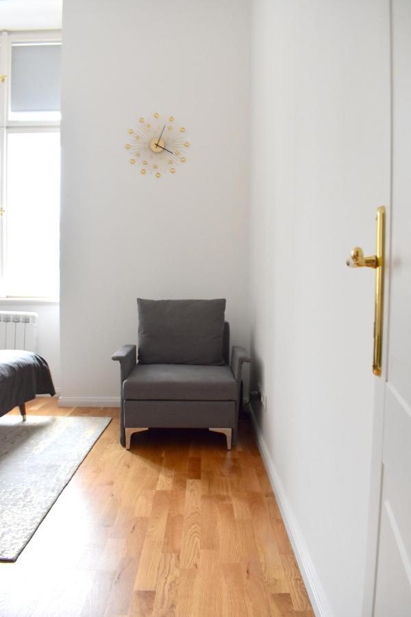 Lovely Apartment In Center פראג מראה חיצוני תמונה