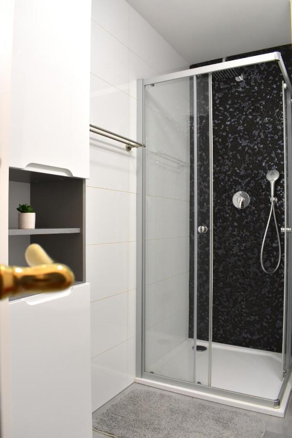 Lovely Apartment In Center פראג מראה חיצוני תמונה